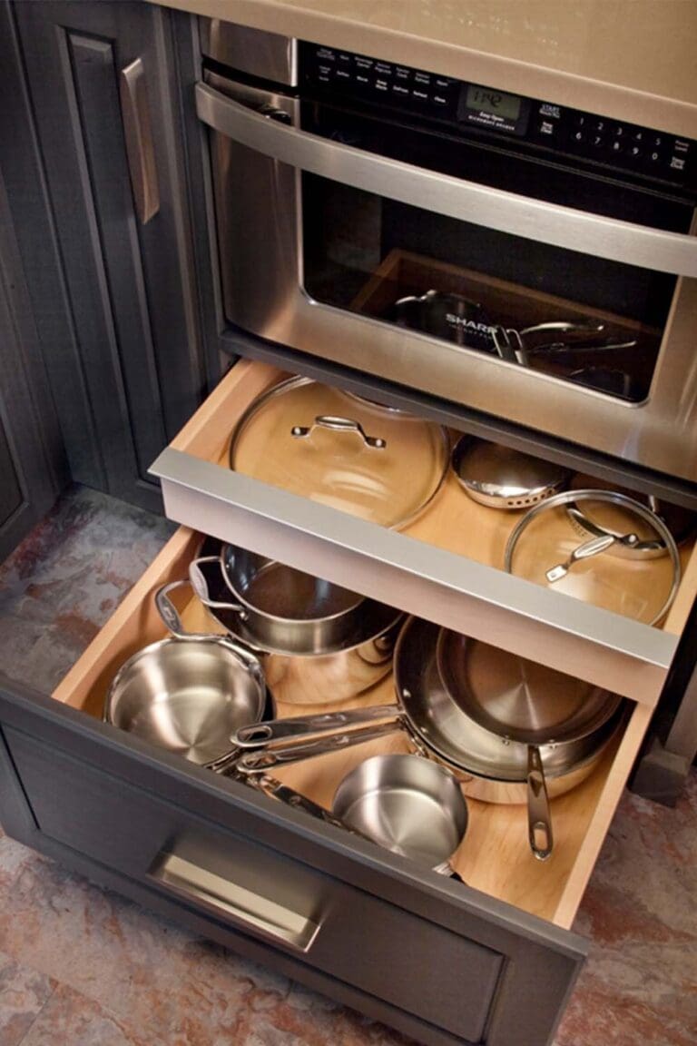Microwave Pullout