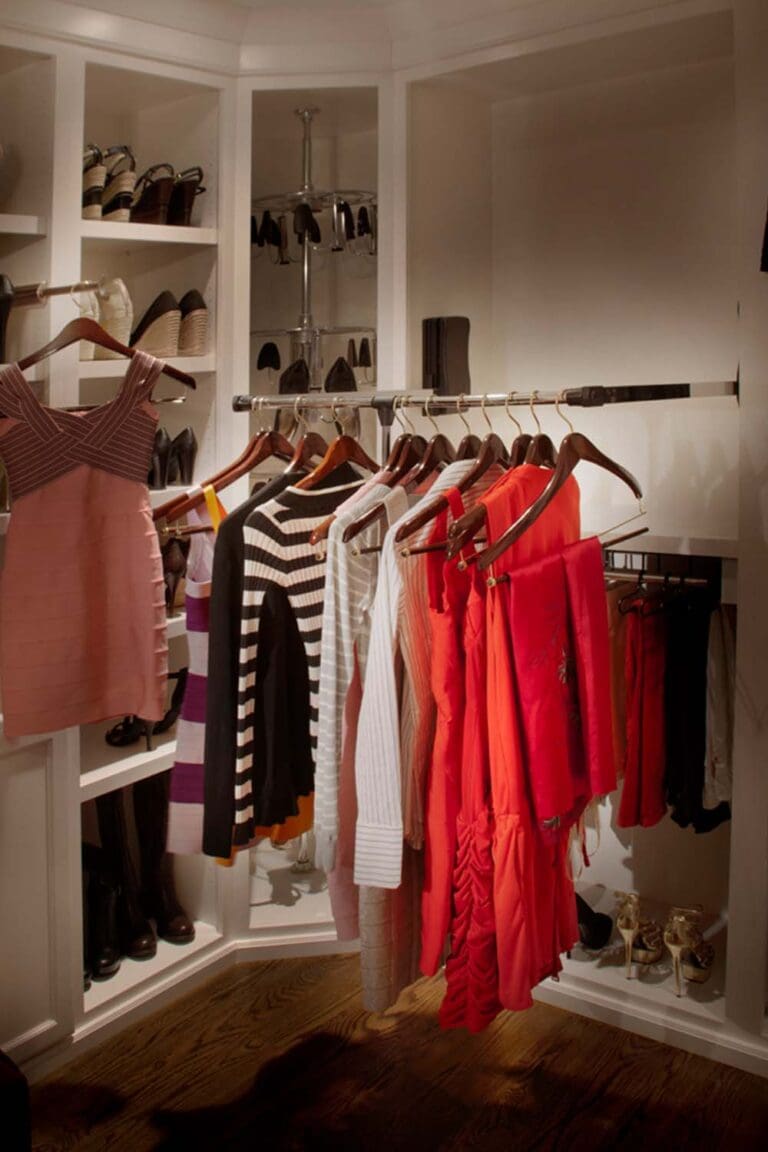 Clothes Lever Full Down Focus