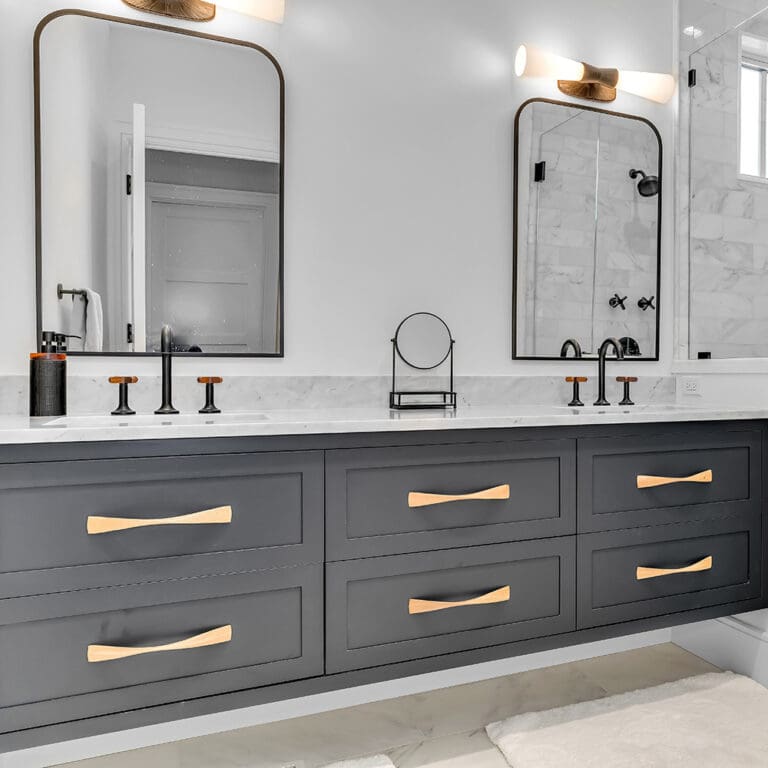 4465-4th-23_Vanity