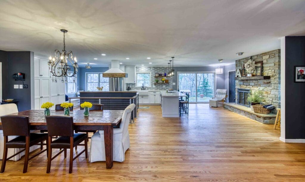 1906 Montford Dr-2-featured-image