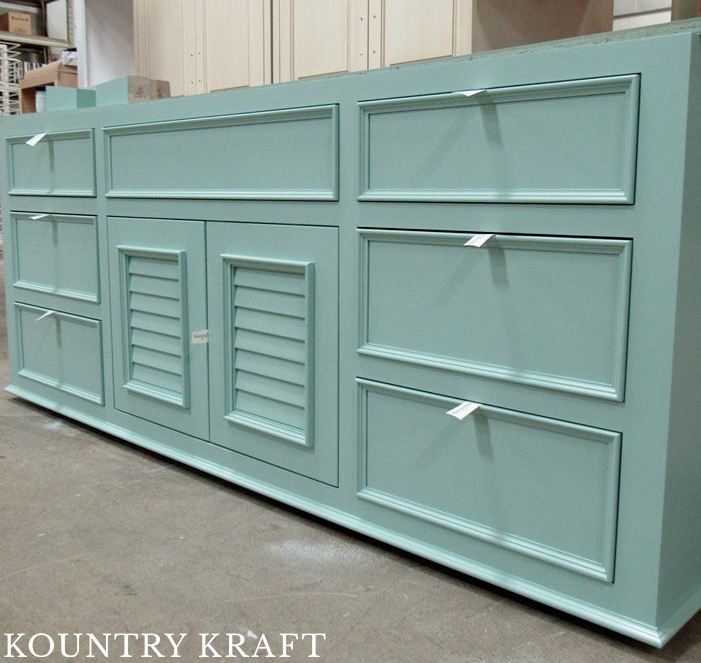 Incorporating Green Kitchen Cabinet Colors into any Room Provides Subtle Color and Versatility to any Kitchen Incorporating Green Kitchen Cabinet Colors into any Room Provides Subtle Color and Versatility