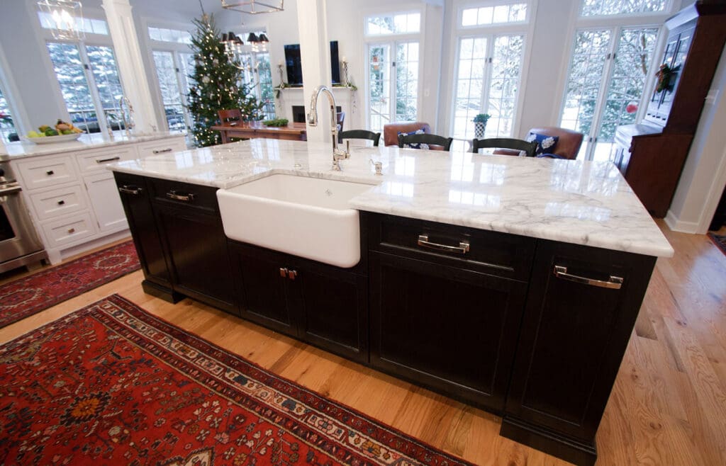 Kitchen Islands Crafted for Entertaining Custom Kitchen Islands Designed for Holiday Entertaining